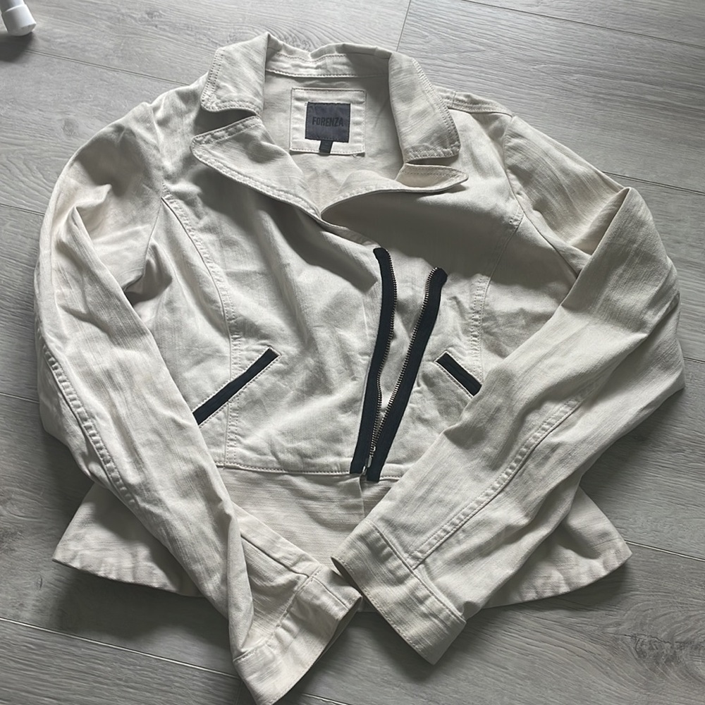 Forenza Jacket  size medium
